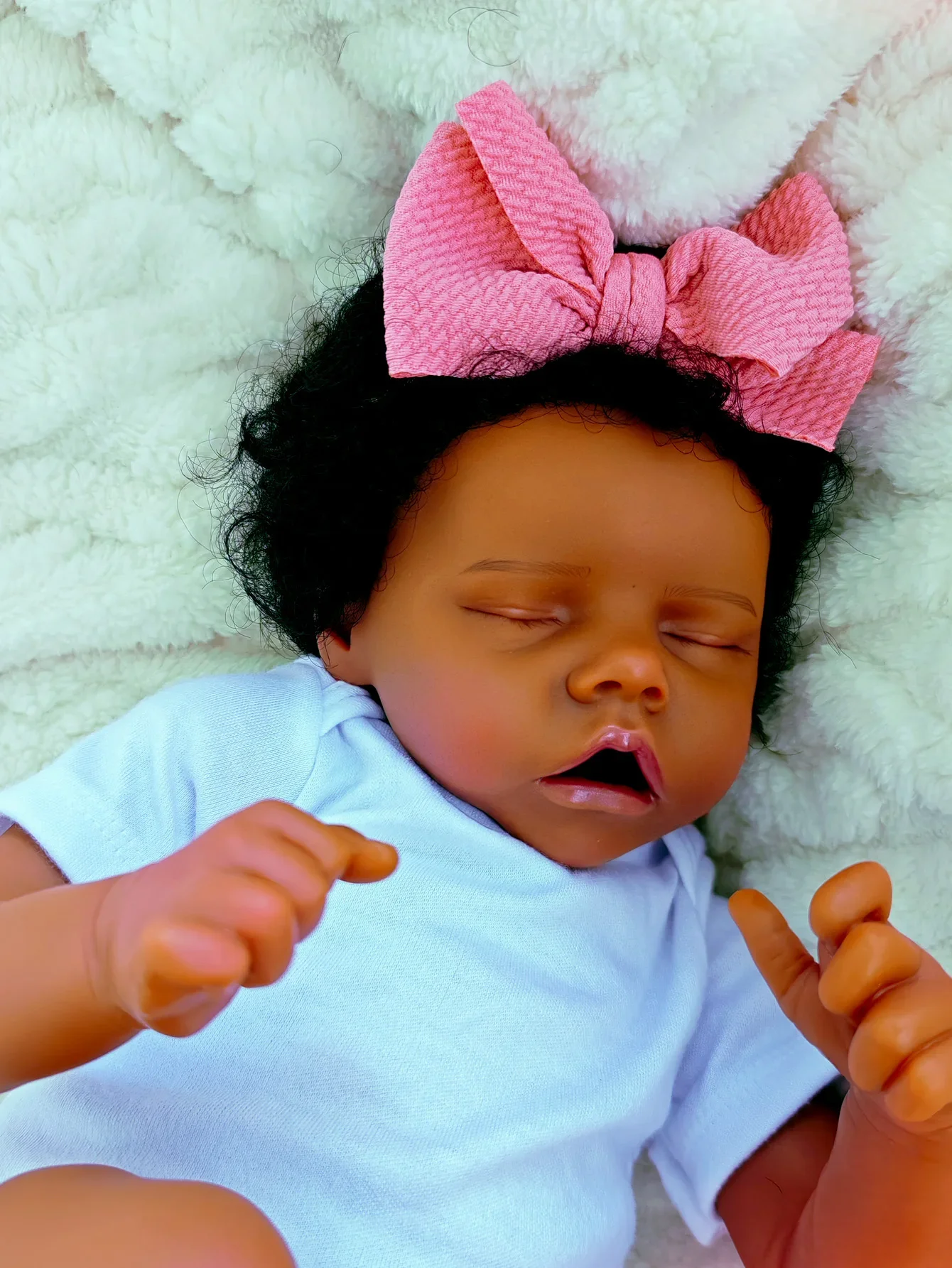 

Risbecko 17-дюймовая реалистичная черная кукла реборн-кукла афро-американская мягкая тканевая кукла-подарок на день рождения/Рождественский подарок