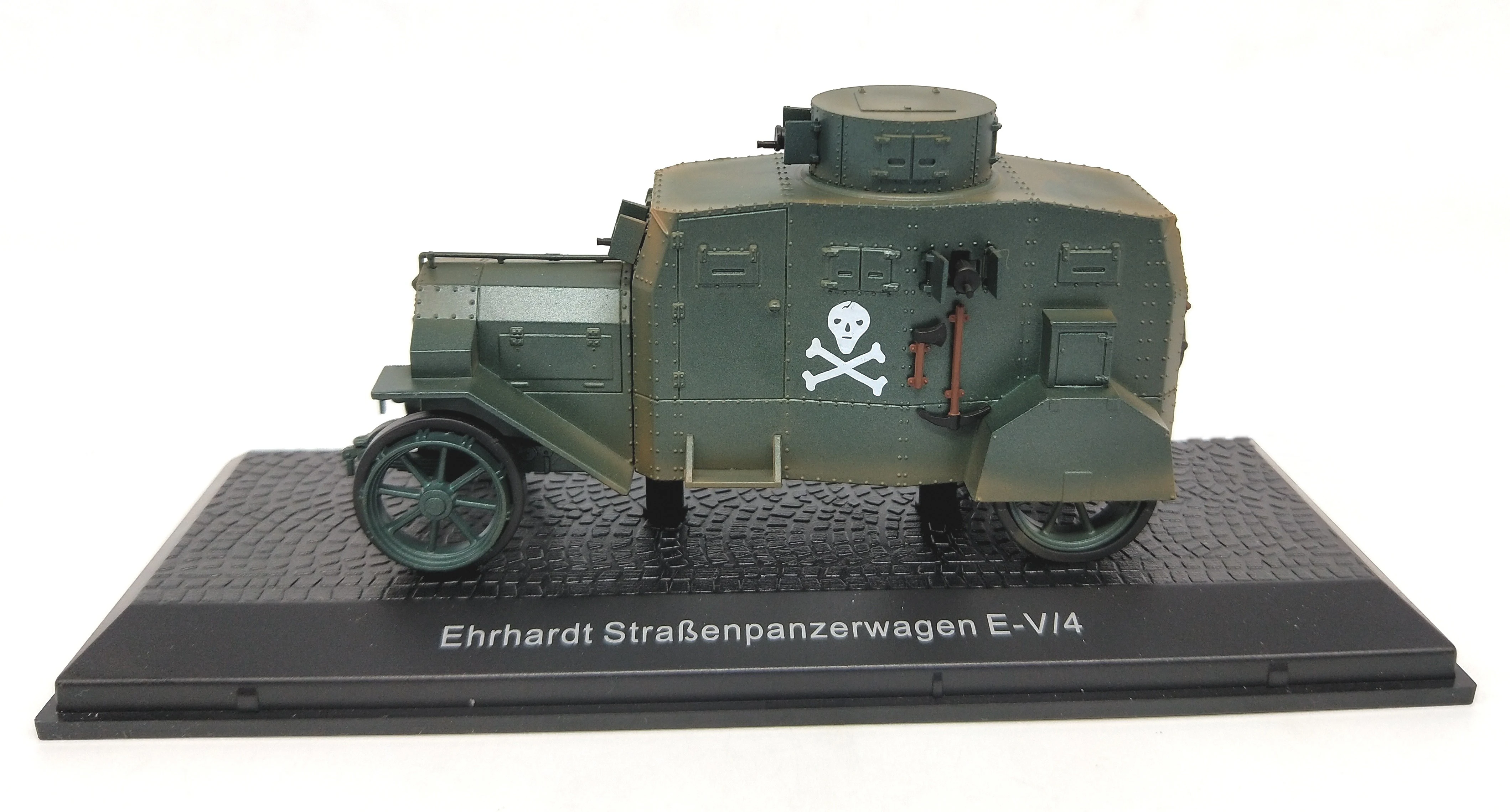 1: 43 German Ehrhardt EV4 armored vehicle model in World War I  Finished product collection model Alloy body