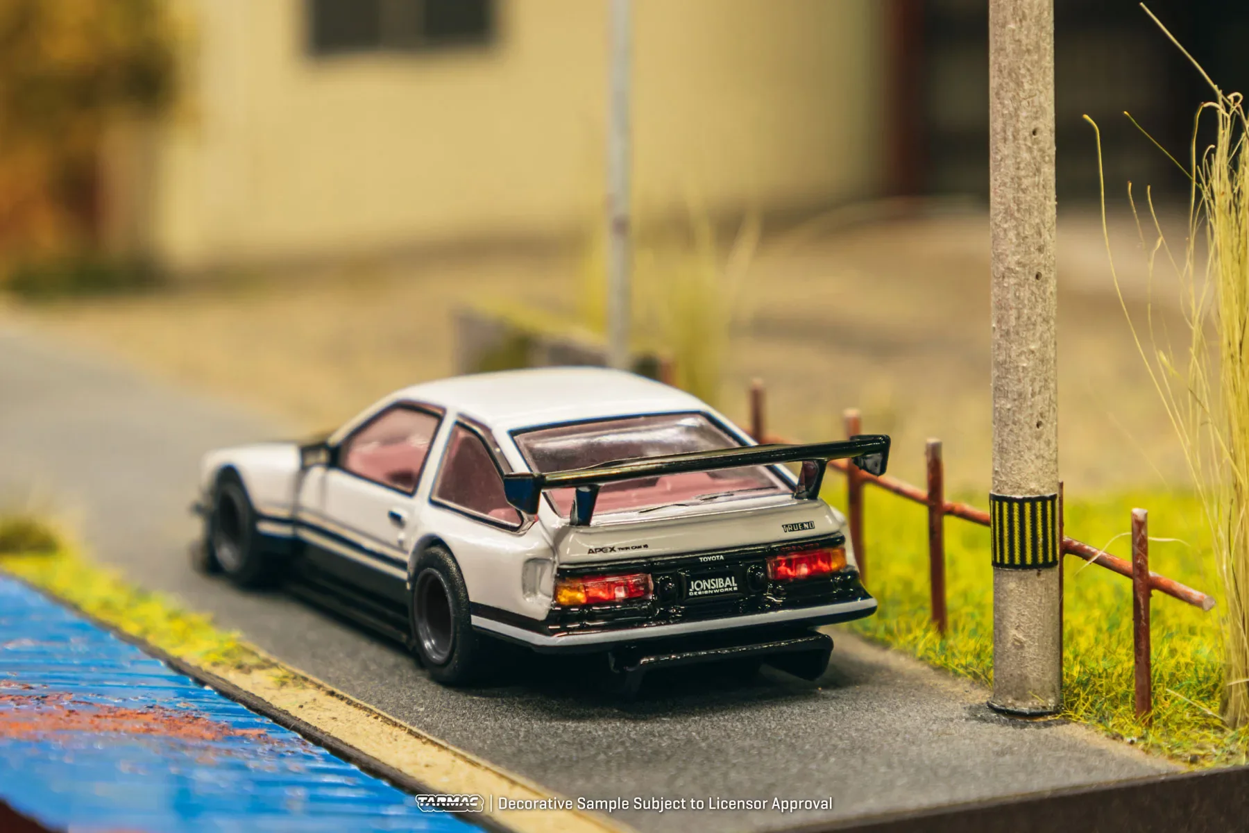 Tarmac Works 1:64 Trueno AE 86 Widebody von Jon Sibal Druckguss-Modellauto