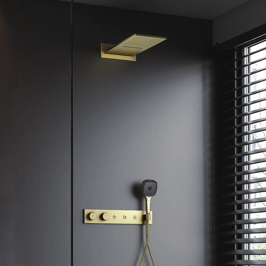 Настенный смеситель для душа, скрытая латунь, серебряная поверхность, душевой набор для ванной комнаты с балансированным клапаном под давлением