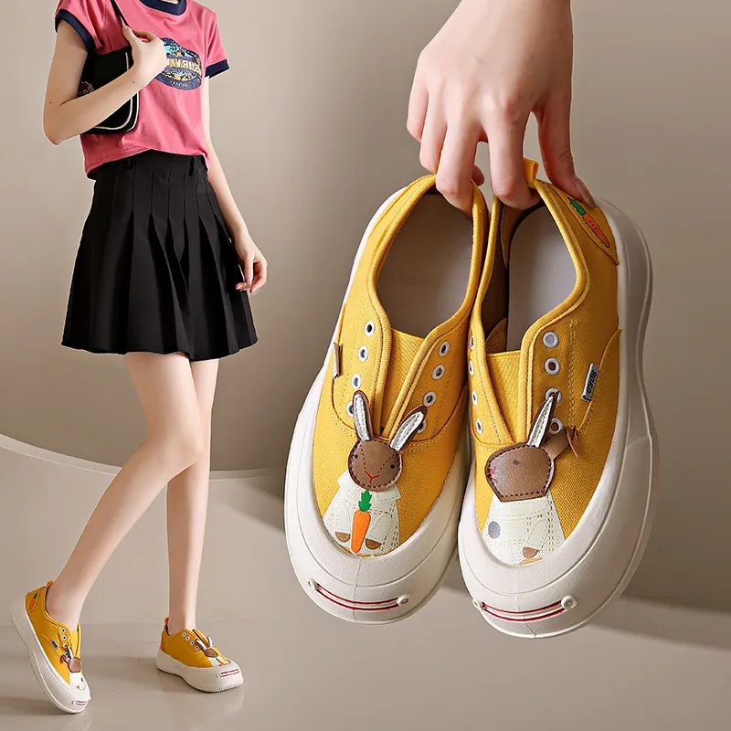 Round-toed Slip-on Canvas Shoes Women 5cm Heel Thick Bottom Casual Comfortable Shoes