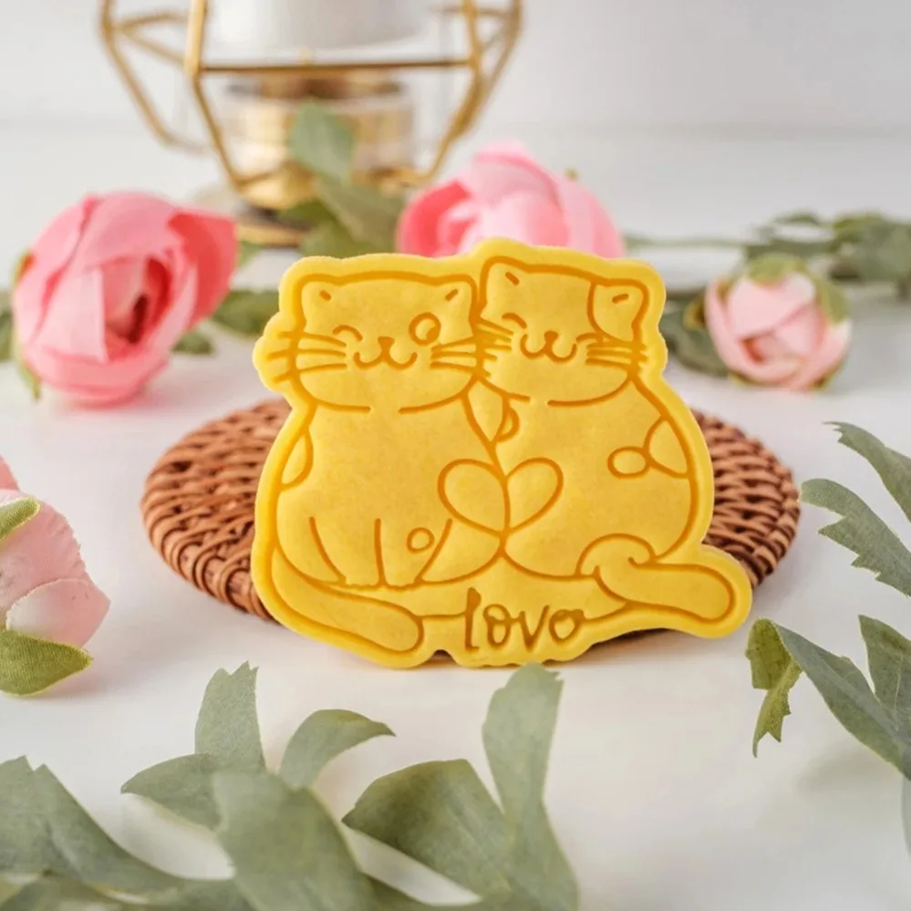 Picture 6: Valentine's Day Cookie Cutters Cute Cat Cookie Mold 3D Cake Fondant Cutting Mold DIY Kitchen Baking Tools