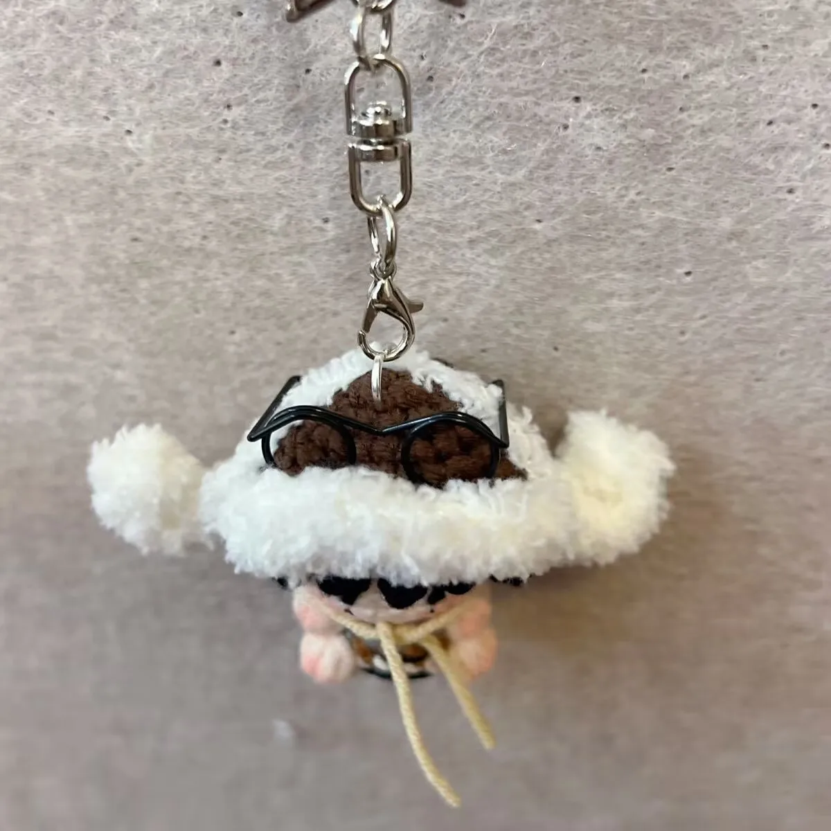 Amor inverso, producto terminado Ziyu, gorra de vuelo, caramelo de goma de ganchillo, muñeca de nariz pequeña, llavero artesanal diy, muñeca colgante