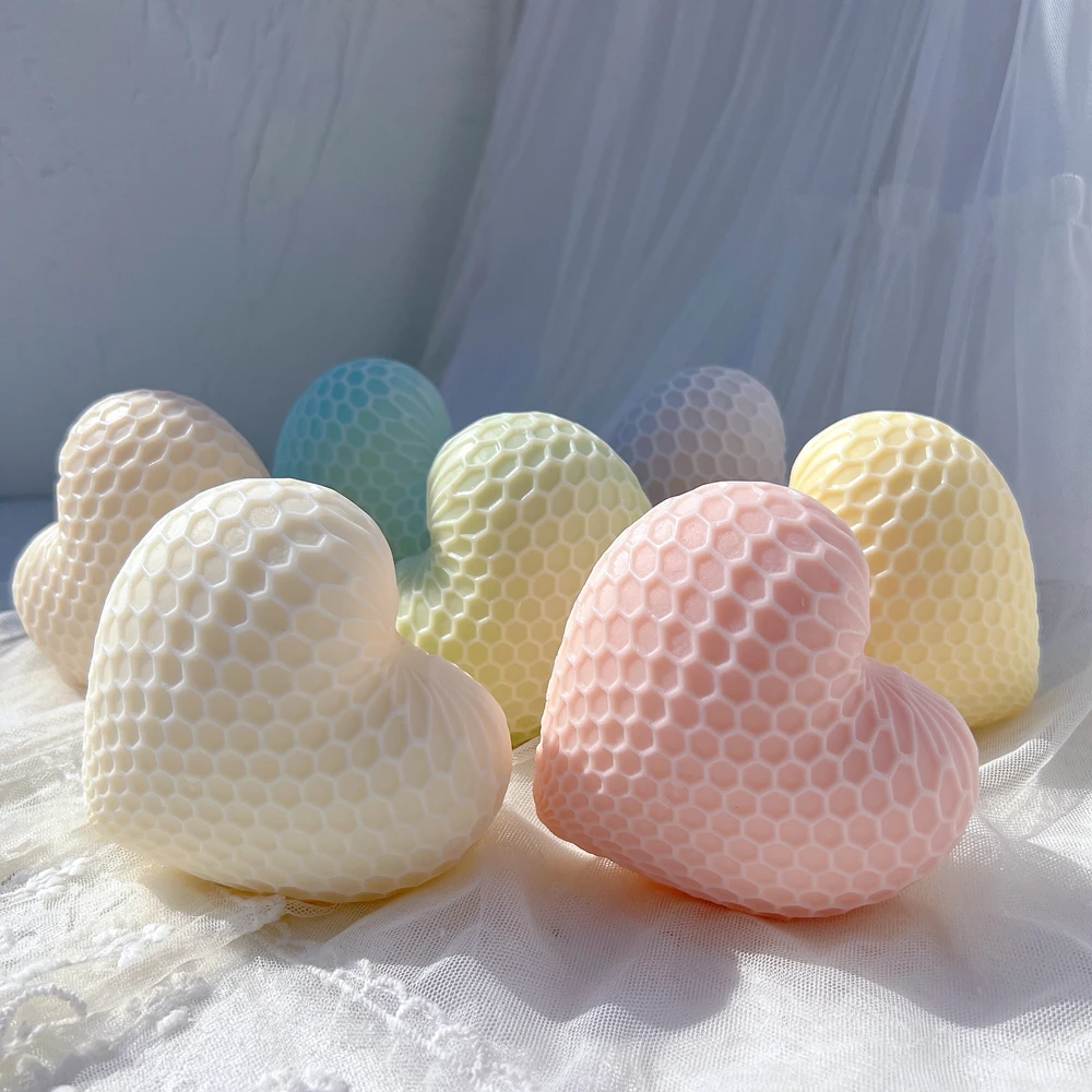 Honeycomb Standing Heart Shaped Candle Mold Valentine\'s Day Gift idea Rose Floral Silicone Mold Home Decor Wedding Gift