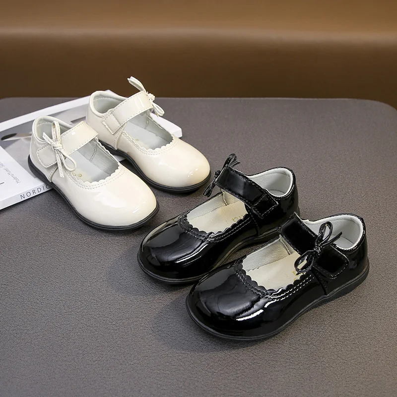 

Girls Leather Shoes Children Student Princess Soft Soled Performance Kids Shoes Bows Lace Lacquer Velcro Antiskid Solid Color