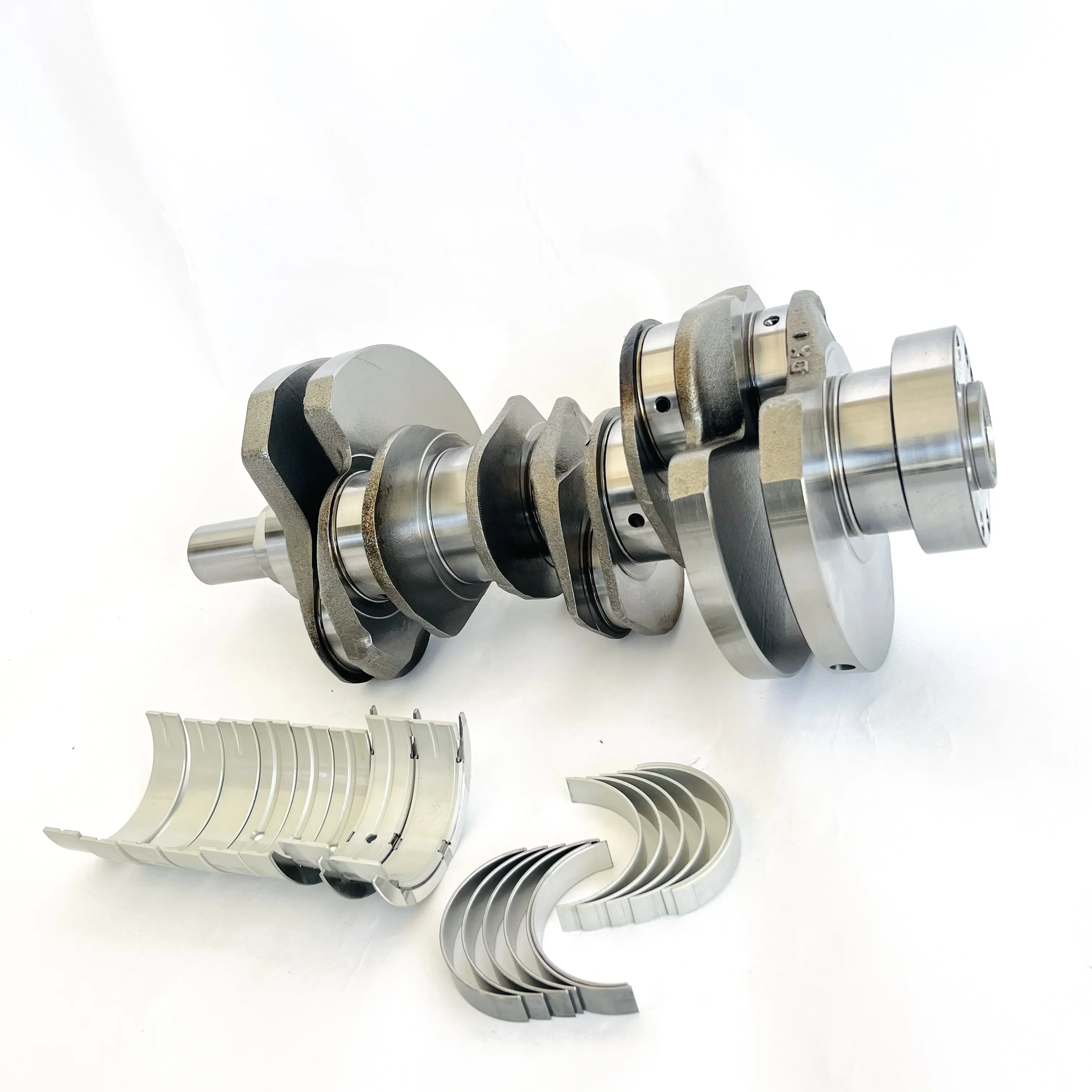 High-Qualitycar engine  Crankshaft for Range Rover and Jaguar XF V6  3.0T  Engine TDV6 306DT Equipped with bearing tiles