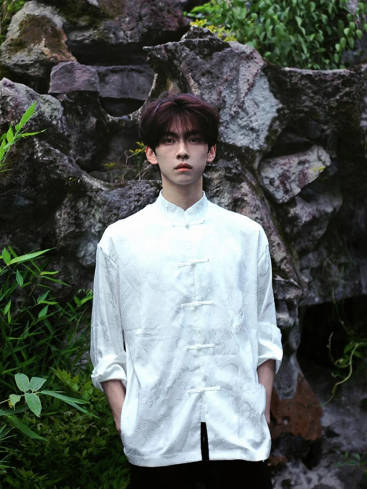 

New Chinese Sle Dragon Pattern irt Rvated Tang Costume Top for Men Dao System Loose Fit Long Sve Youth Faion