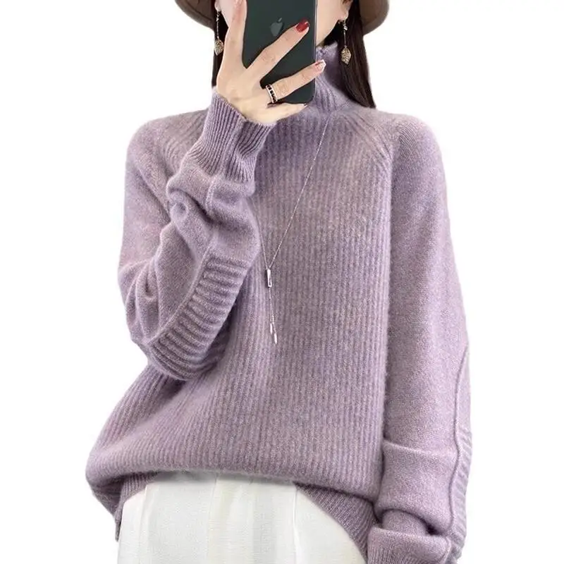 Sweater setengah turtleneck wanita 2025 musim dingin baru, atasan rajutan longgar, kaos dalaman kasual simpel bertemperamen, pullover tebal