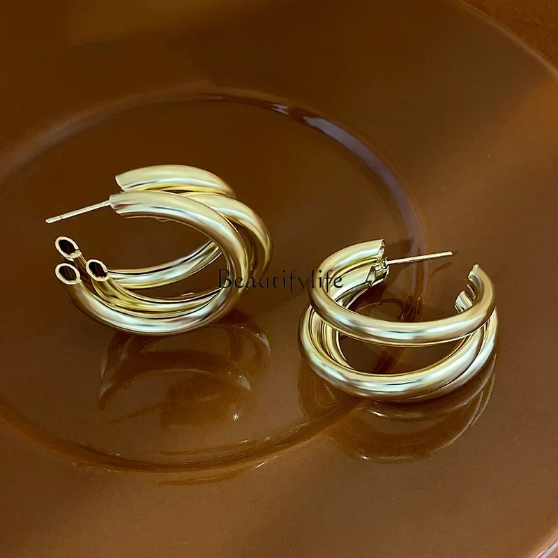 

Metal multi-layer circle earrings with a simple and atmospheric temperament, plain earrings with a high-end feel