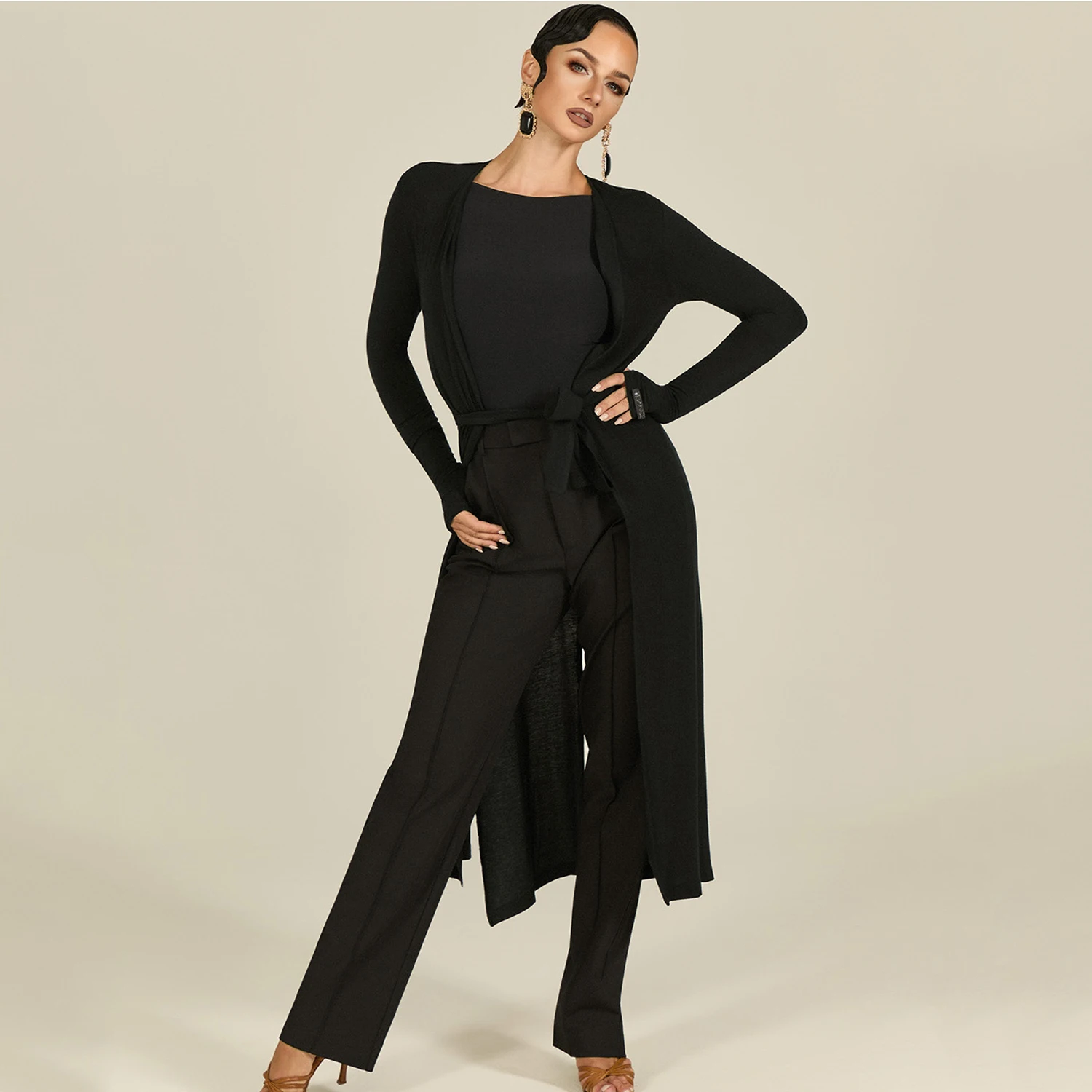 Damska odzież do tańca latynoamerykańskiego, długi płaszcz, długi rękaw, kardigan, strój do ćwiczeń, czarne okrycie wierzchnie, model SS1033