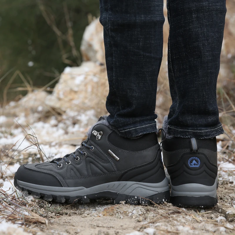 Men's Boots Warm Plush Snow Boots Outdoor Non-Slip Hiking Shoes High-Top Sneakers Men's Winter Boots Size 38-47