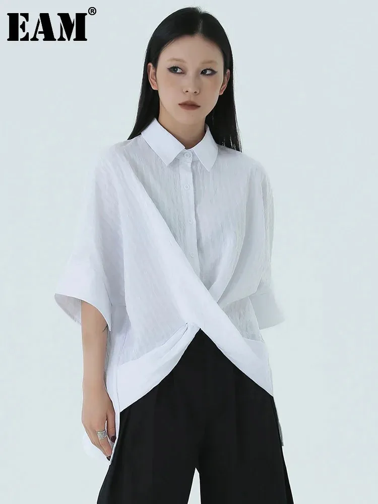 [EAM] Women White Cross Striped Irregular Big Size Blouse New Lapel Half Sleeve Shirt Fashion Tide Spring Summer 2024 1DH4946