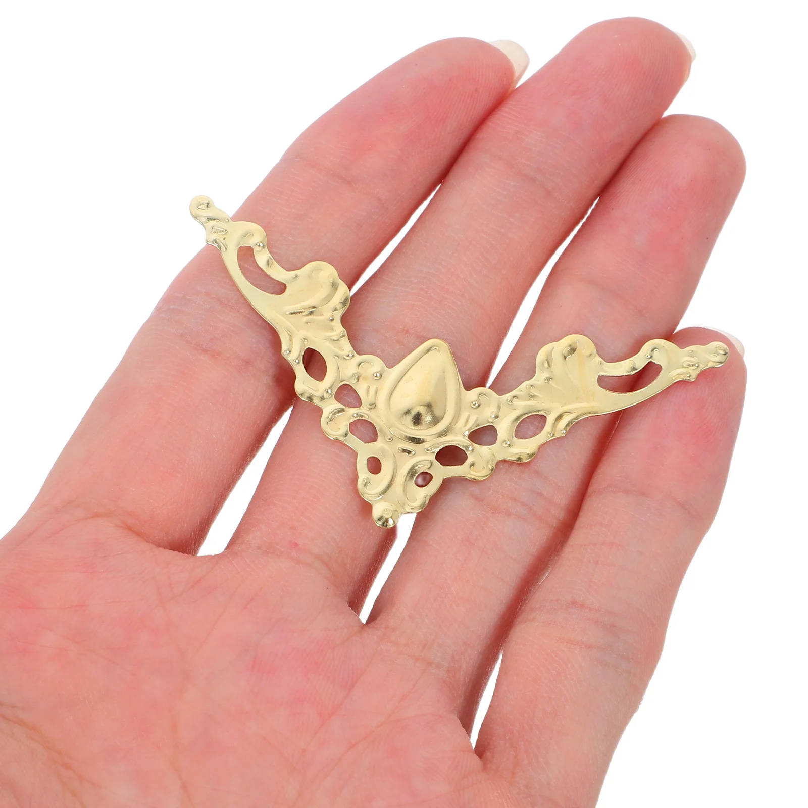 

100Pcs Metal Book Corners Bronze Vintage Decorative Corner Protectors for Scrapbooking Photo Albums Notebooks Files