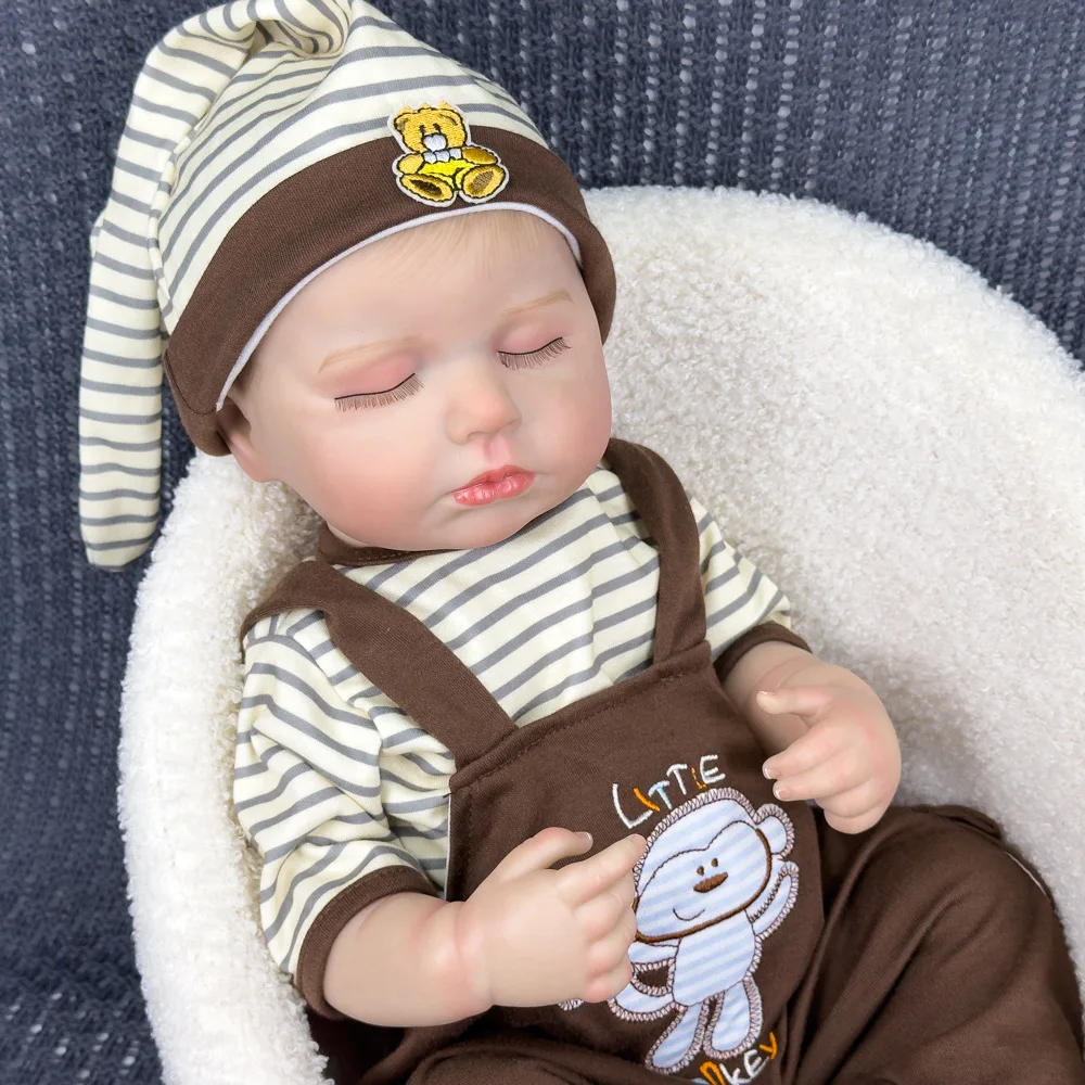 دمية ريبورن من الفينيل مقاس 20 بوصة |   لعبة نابضة بالحياة ذات عين مغلقة، إصدار قابل للجمع، ملابس مخططة كرتونية، قابلة للتقديم