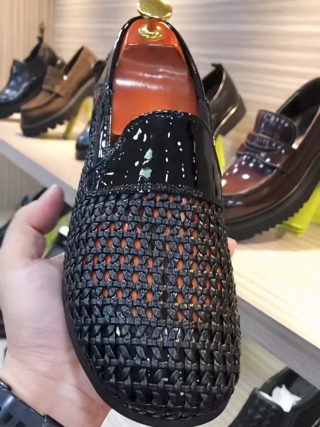 

Удобные повседневные мужские туфли из натуральной кожи, плетеные, высокого качества, роскошные, модные, молодежные, на плоской подошве, с резиновой подошвой