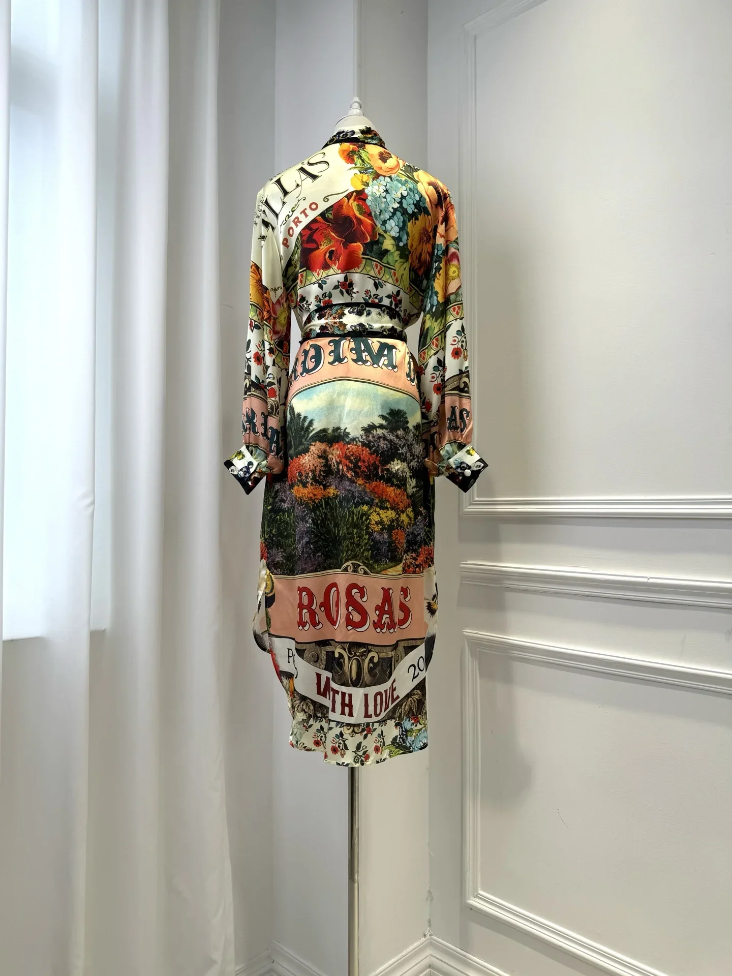 Dames Letter Bloemenprint Lange Shirtjurk Vetersluiting Taille Turn-down Kraag Lantaarn Mouw Los 100% Zijden Gewaad