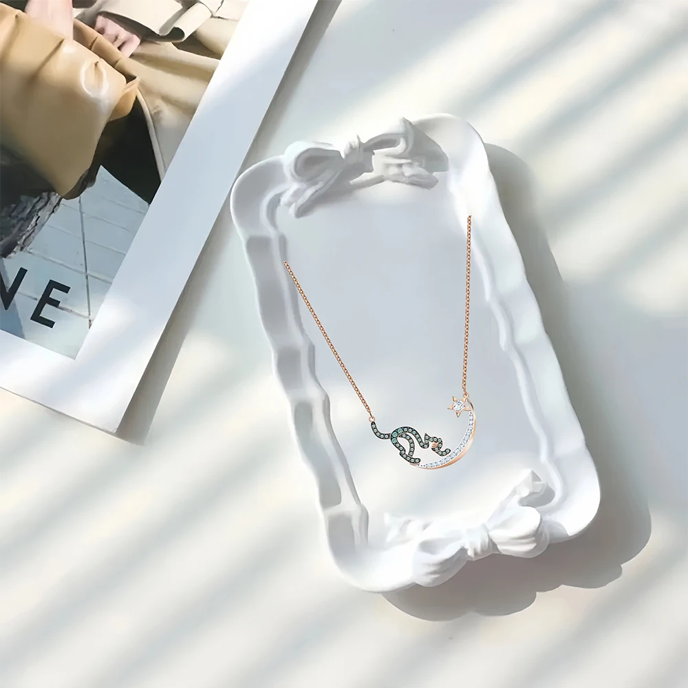 

2025 Hot Selling Brand Women's Necklace Fashionable, Simple, Luxurious Jewelry Suitable for Gifting To Friends