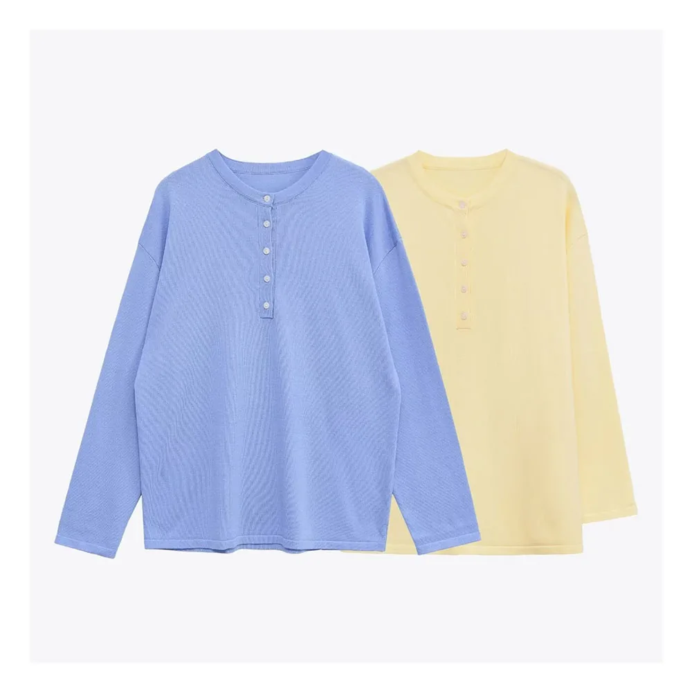 Camicia lavorata a maglia con ago piatto e girocollo allentato con bottoni alla moda delle nuove donne autunnali