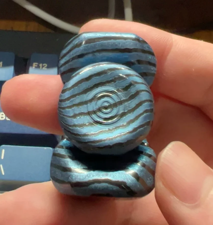 Used EDC baby+Yeti+Thicc zircuti Stress Relief Toy Haptic Spinner Fingertip Gyroscope Decompression Toys