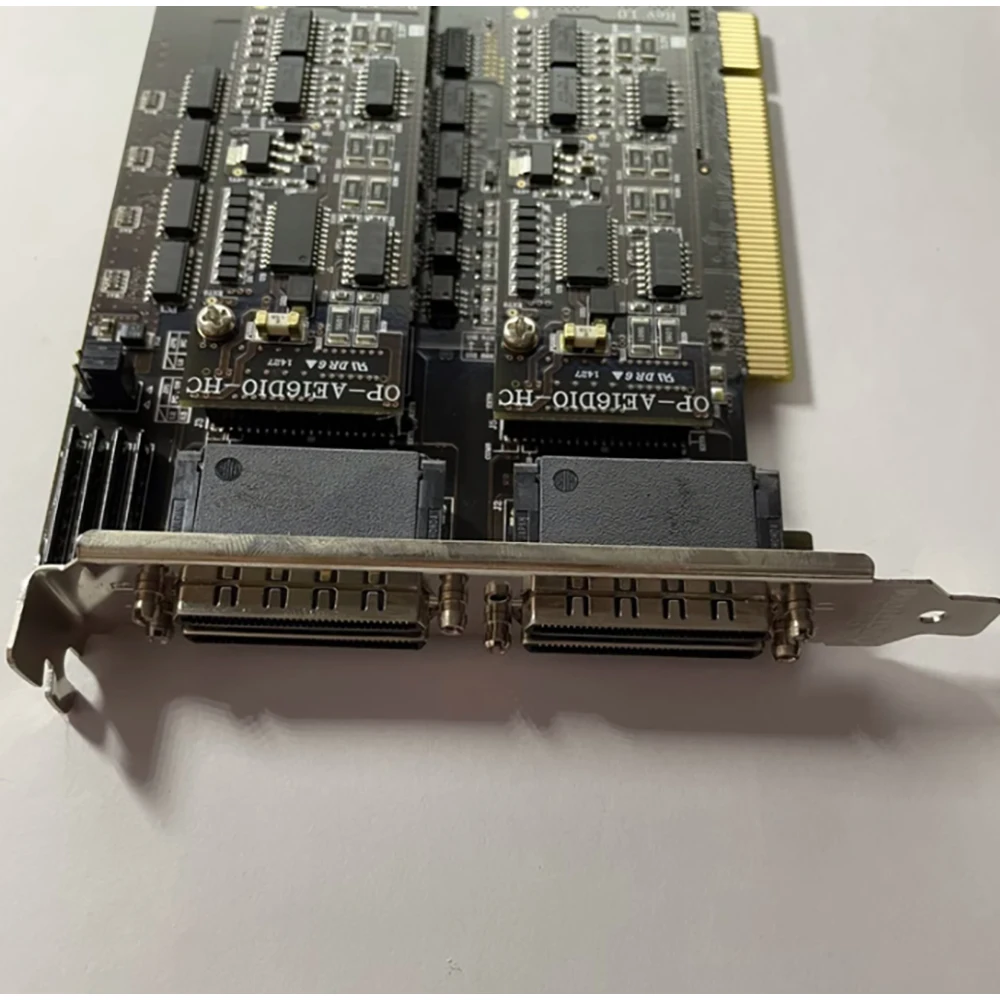 

Карта сбора данных TMC-AC832P REV1.0