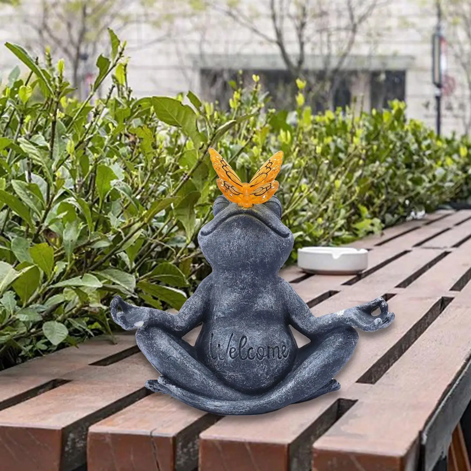 Yoga Frog Statue Solar Light Water Resistant Resin Decorative Frog Butterfly Light for Balcony Garden Yard Patio Indoor Outdoor