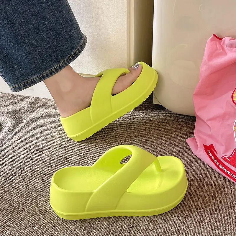 New Thick Flip-flops Women Fashion Platform Sandals Outdoor Women Beach Slipper Home Comfort Women's Summer Sandals 2024