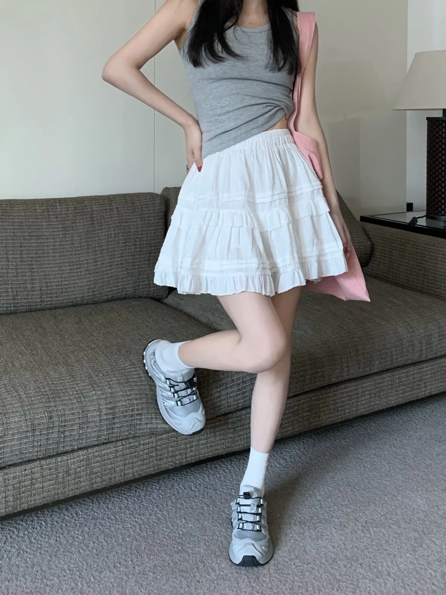 

2024 Spring Summer New Women Ruffled Half Skirt Sweet Girl Chic Casual High Waist Tiered Fluffy Skirt Solid A-line Short Skirt