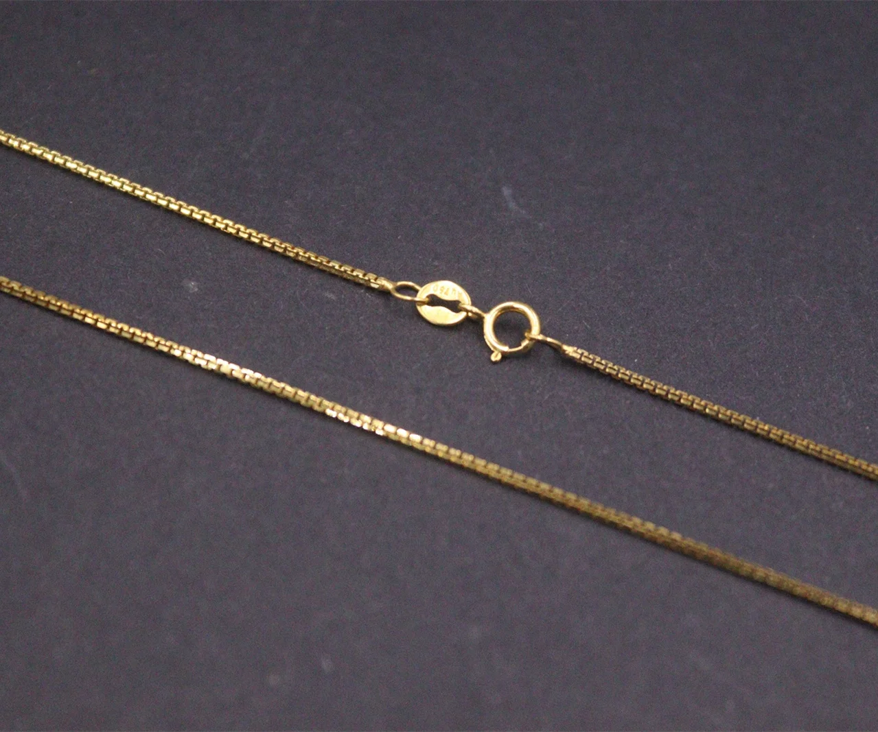 Pure Au750 18K Yellow Gold Chain 1mm Square Box Link Necklace 2.7-2.9g 17.9inch