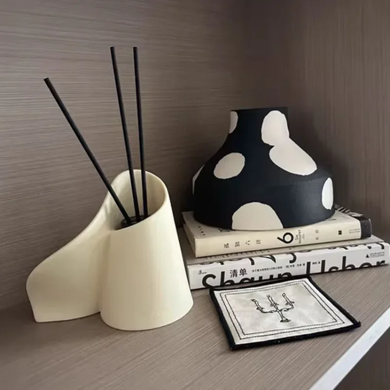 Modern simple aromatherapy rattan diffuser living room study indoor lasting fragrance art ornament