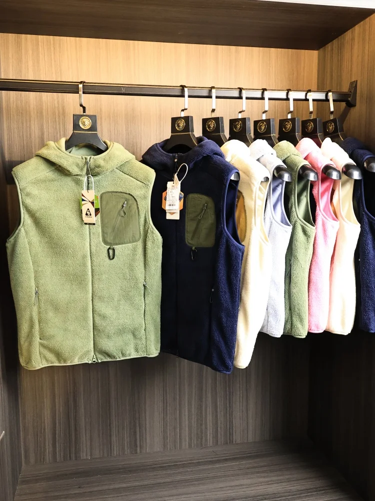 

Уличный мужской жилет с капюшоном на подкладке, бархатное двустороннее теплое модное подставка из полиэфирного волокна, подходит для Faion Urban Sle