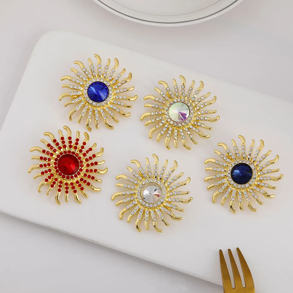 Glimmering Full Crystal Paved Sunflower Lapel Pins Blue Red Clear Rhinestone Brooches For Lady Girls Bag Backpack Cloth Corsage