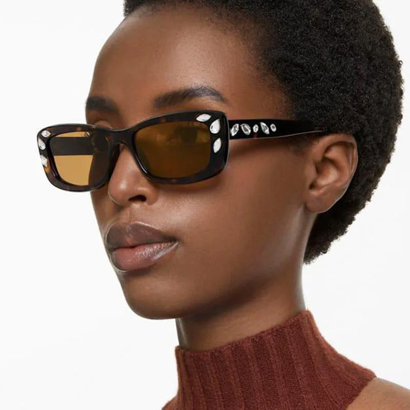 

2024 luxury sunglasses fashion square small frame brick sunglasses stage show must-have outdoor beach sun shading sunglasses