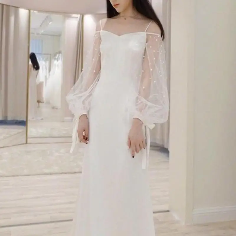 Spaghetti Straps Wedding Dress With Small Train New Soft Satin Simple Bridal Dress Elegant Beading Long Party Dresses Customized