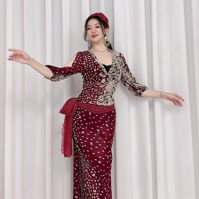 Costumes de danse du ventre personnalisés, Robe avec maille imprimée léopard, bras exposés, bâton de marche, Robe Baladi de Style folklorique