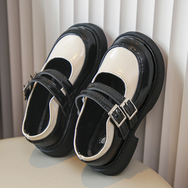 2025 حذاء فردي بسيط وعالي الجودة بنمط ناعم من الأسفل للفتيات لربيع وخريف وصل حديثًا حذاء للأطفال #2