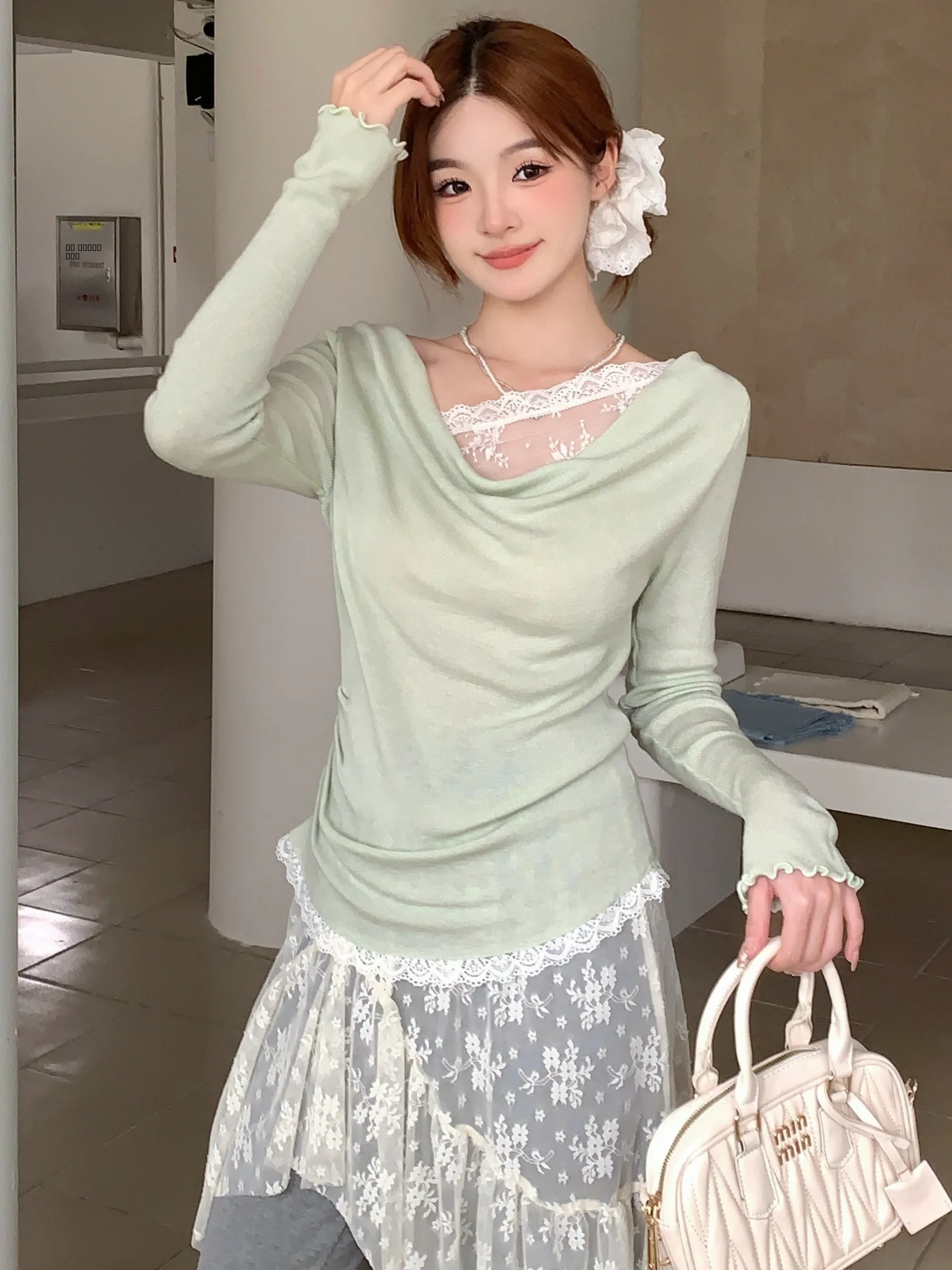 

IcyNude Store Lace Splicing Slimming Design Knitted Top Women's Sweet Sle Straight Tube Long Sve Polyester Fiber Knitwear