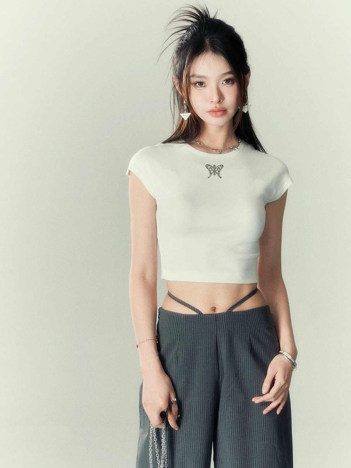 

Белая круглая футболка с коротким рукавом для женщин, облегающий топ с коротким рукавом, корейский стиль, хлопок, для повседневной носки, 6DEWS