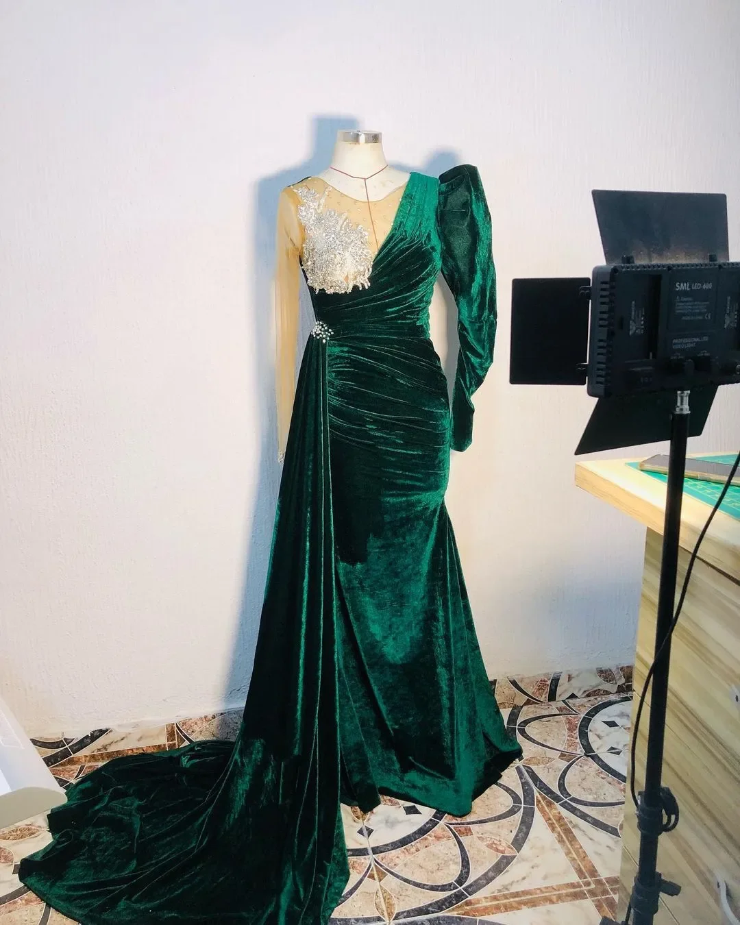 Vestidos de Fiesta de terciopelo verde oscuro con cuello redondo, sirena árabe, cuentas de cristales, mangas largas, noche, fiesta Formal, recepción, cumpleaños, Enga