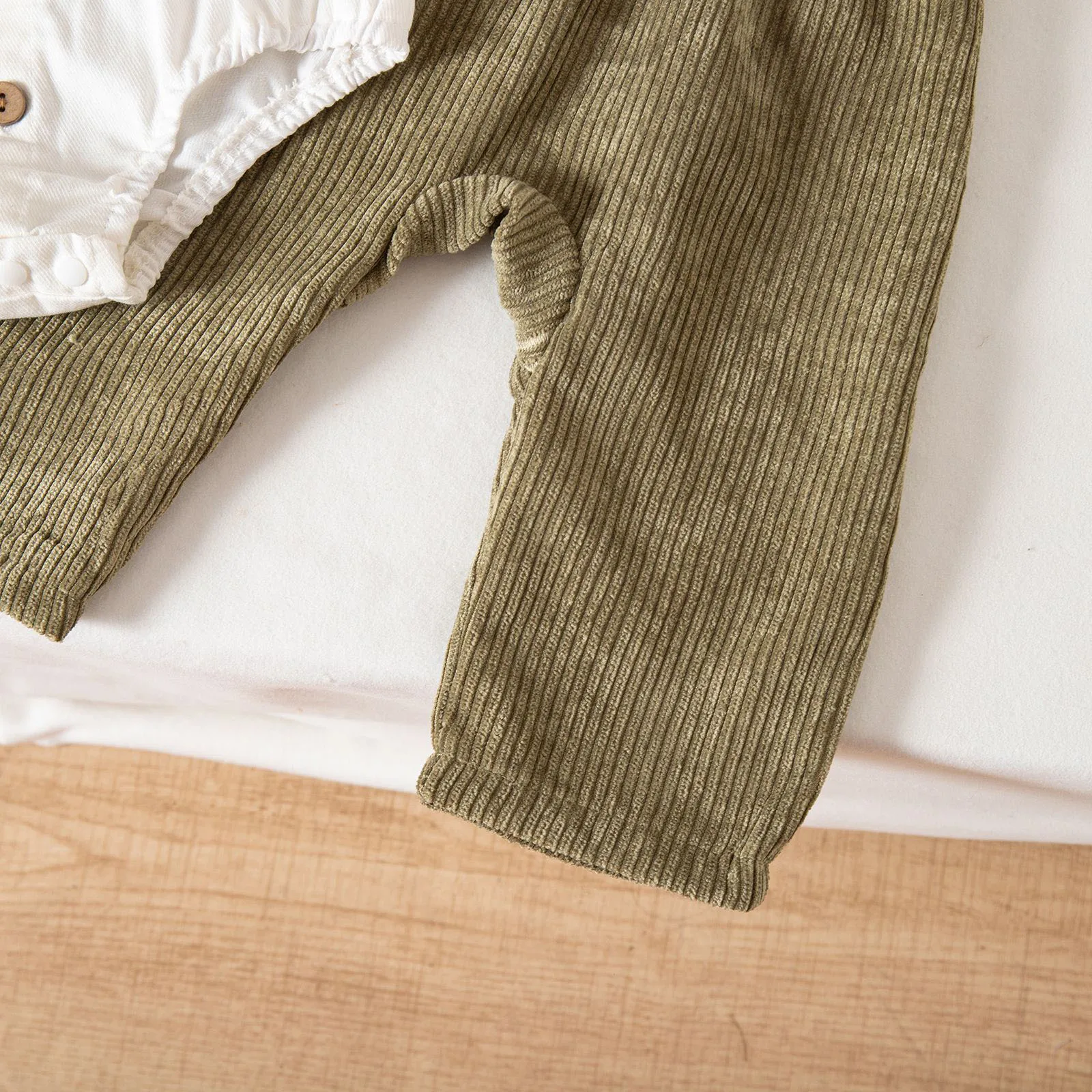 Abito da gentiluomo per neonato, camicia a maniche lunghe con papillon, pagliaccetto con pantaloni a bretella, abito formale per battesimo, compleanno, festa di nozze