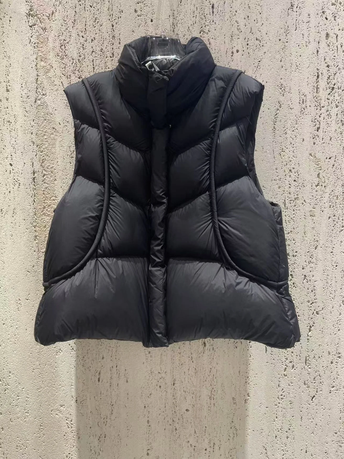 Neue verdickte Damen-Daunenjacke, alle passenden hochwertigen täglichen Pendelwesten, Winter, einfarbig, lockere Weste