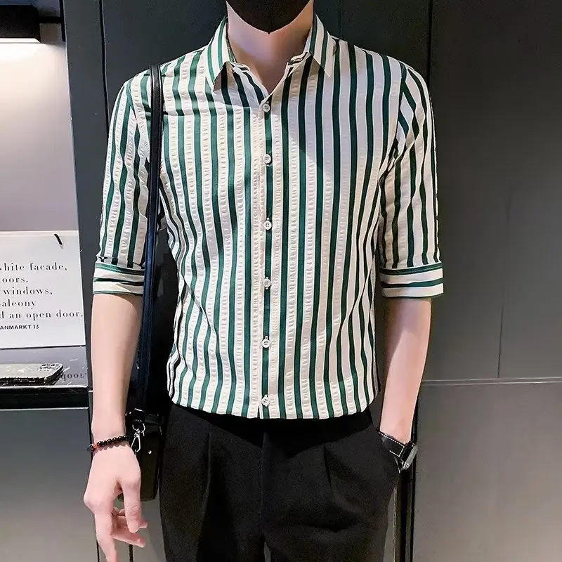 

Slim Fit Ice Silk Men's irt ort Sve Striped Casual Jaet Thin Summer Youth Faion Brand Button up No Iron Treaent