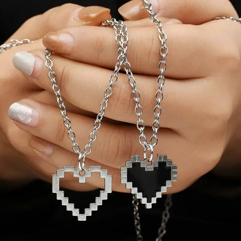 2 PCS/Set New Pixel Love Couple Necklace Hip Hop Punk Heart Shape Couple Hollow Necklaces for Women Friendship Jewelry