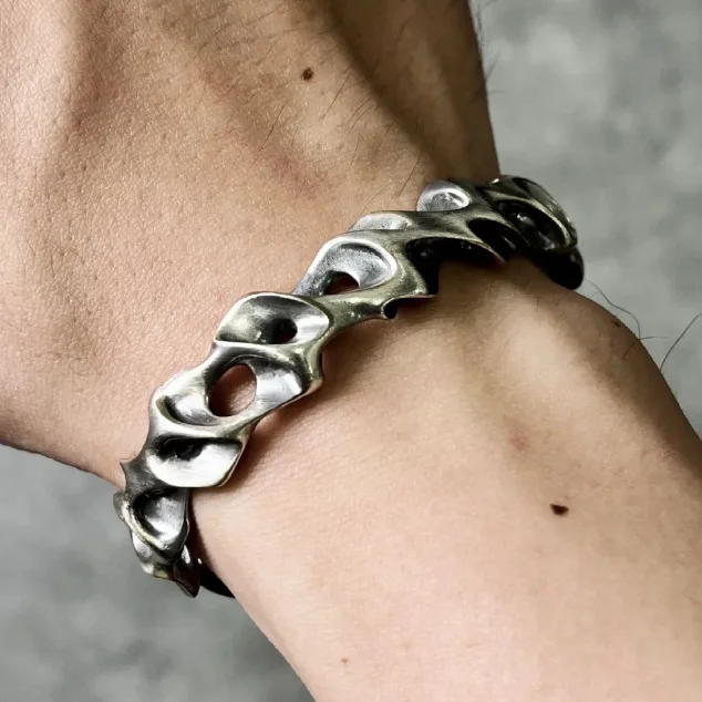 

Retro Skeleton Texture Open Bangle Dark Vintage Hip Hop Street Jewelry Unisex Bracelet