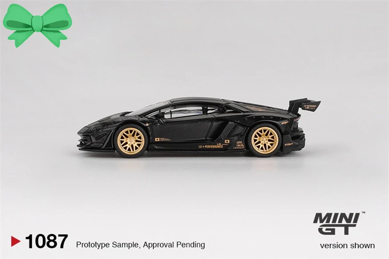

Коллекционная модель автомобиля MINI GT 1:64 Aventador/1981 Camel Trophy Sumatra в блистерной упаковке, из сплава.