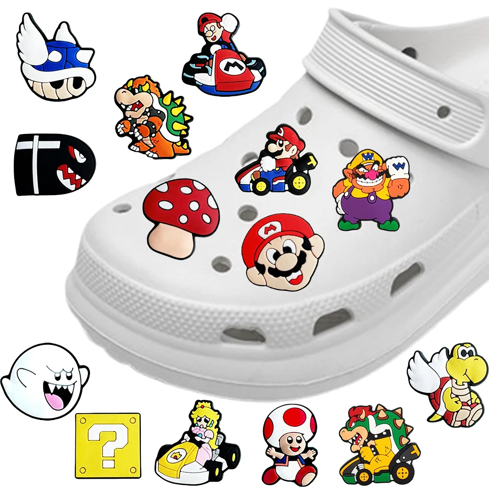 9-100 قطعة الكرتون سباك سوبر ماريو الأحذية السحر الخيال البلاستيكية الديكور مزيج عالية الجودة انفصال مقاوم للماء لهدايا الحفلات