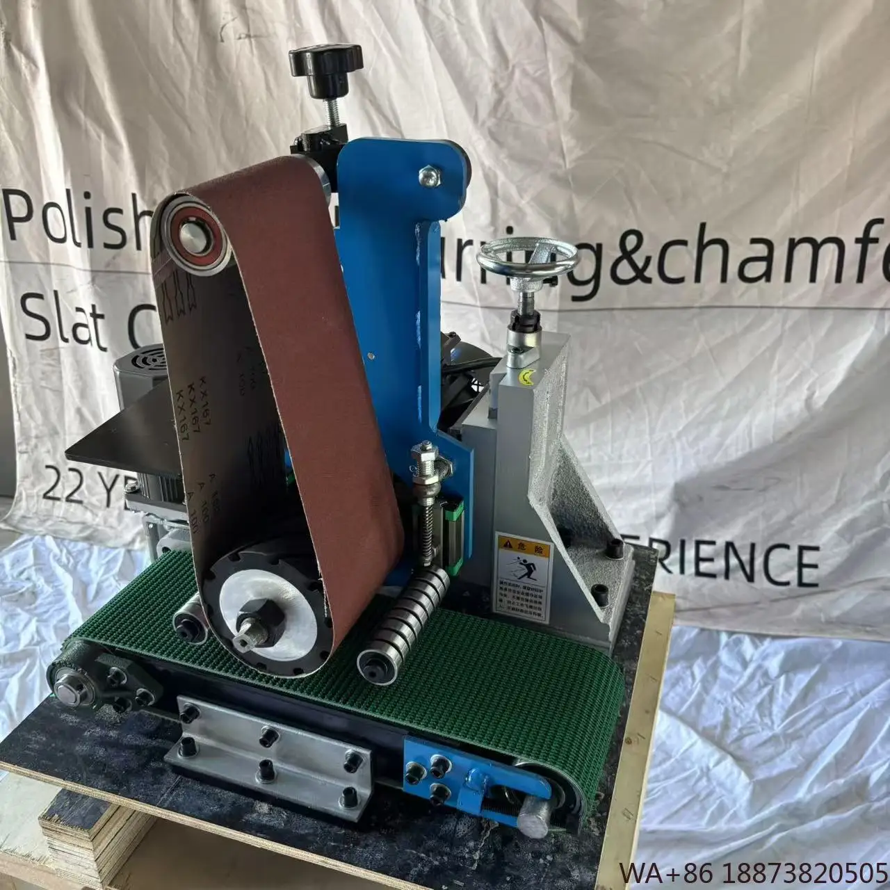 المكون الأساسي يستخدم ماكينة صنفرة حزام الطحن والتلميع الأوتوماتيكية مع محرك As #1