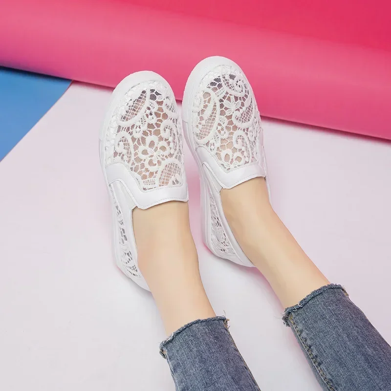 Women Shoes Summer Mesh Lace Women Casual Shoes Sneakers Breathable Hollow Flat Loafers Slip-On Height Increase Shoe2024