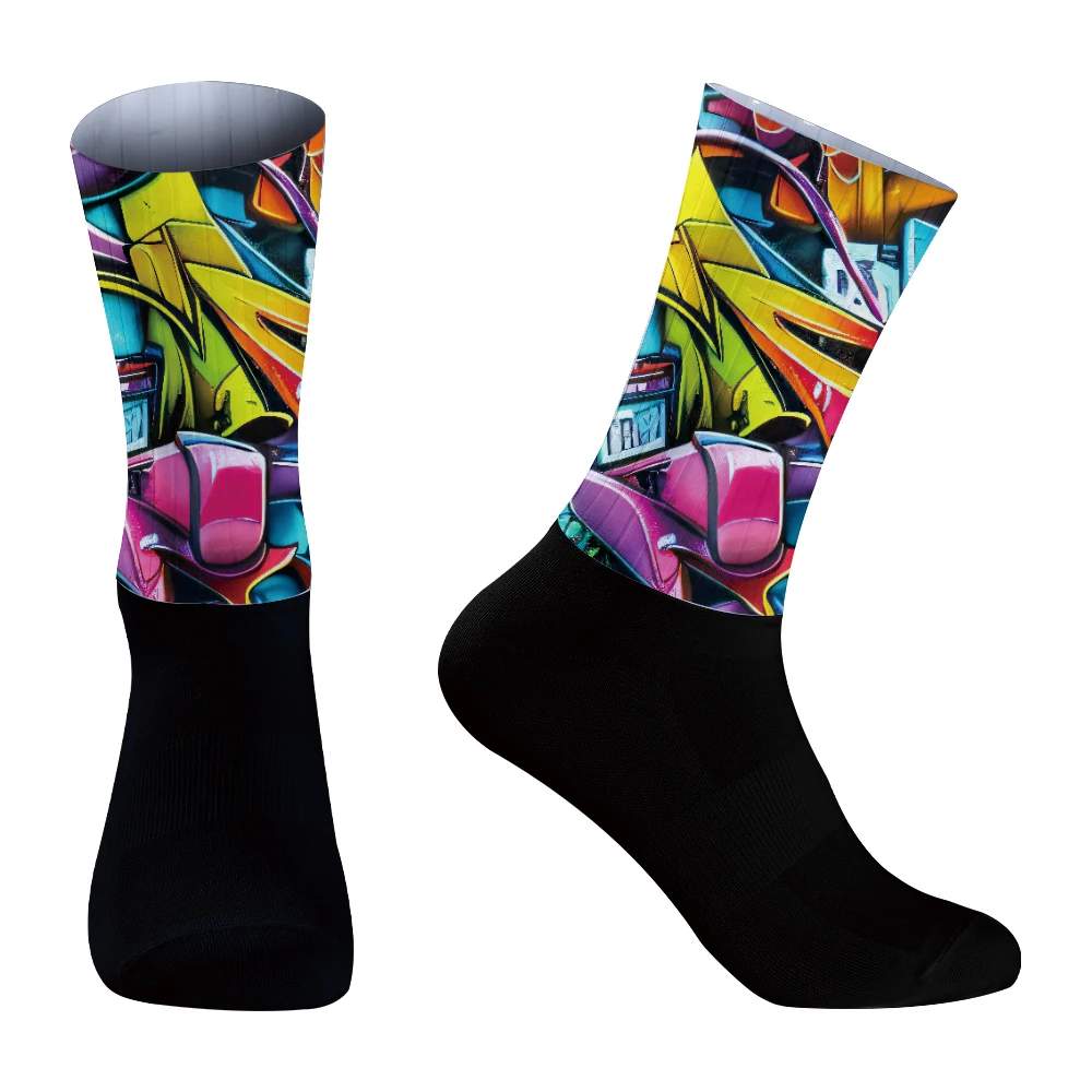 2024 New Summer Pro Team Socks calzini da ciclismo antiscivolo senza cuciture per bici da corsa all'aperto