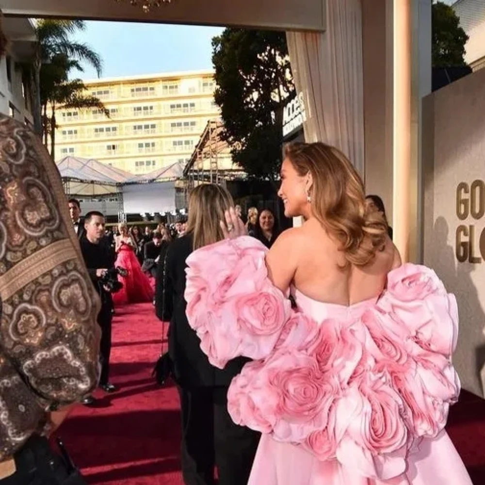 Precioso vestido de noche Floral 3D, moda sin tirantes, sin mangas, flores fruncidas, vestidos de fiesta de sirena, vestidos de graduación rosas elegantes