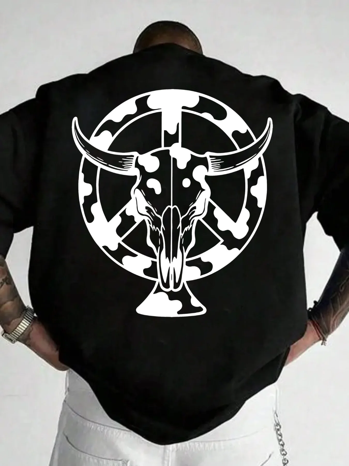 

Men's 180g Heavy Cotton Bull Head T-Shirt with Faux Leather Camouflage Cow Print, Short-Sleeved Crew Neck T-Shirt Suitable for Casual, Business, and Themed Events, Breathable Shirt for All Seasons (Black and White)